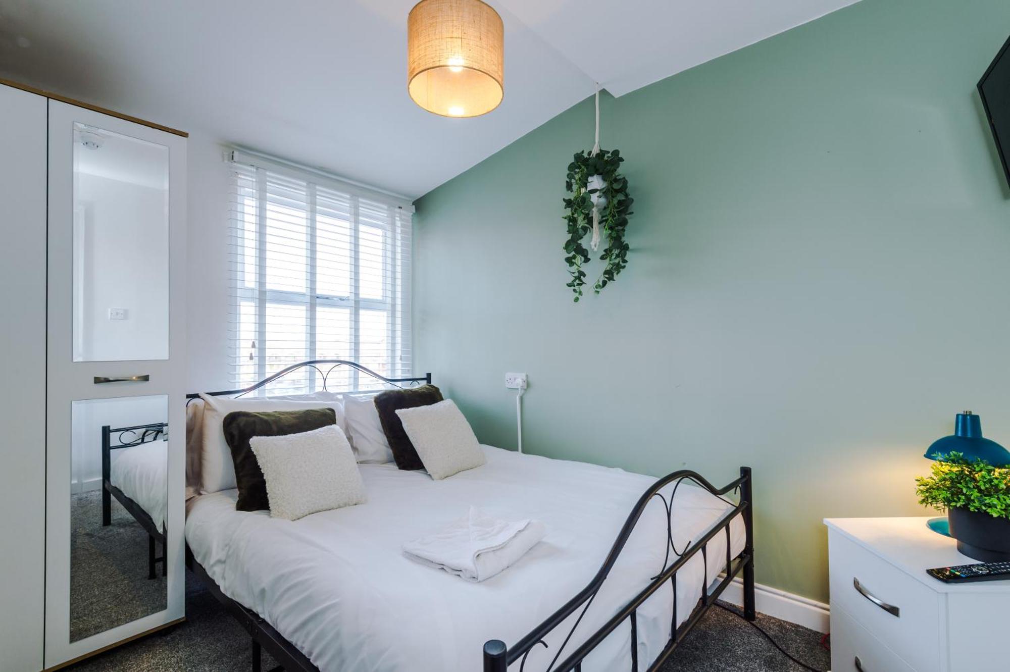 Large 7 Bedroom Town House In Chester City Centre Luaran gambar