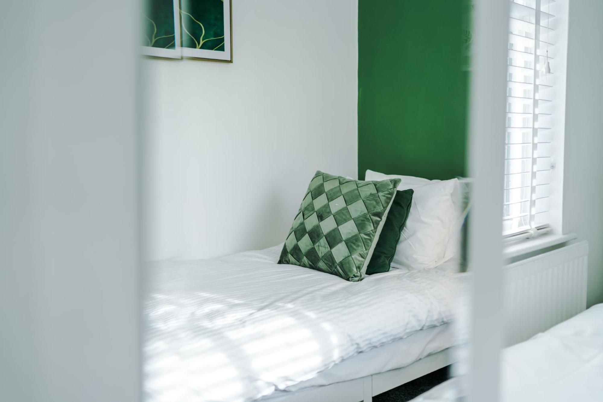Large 7 Bedroom Town House In Chester City Centre Luaran gambar